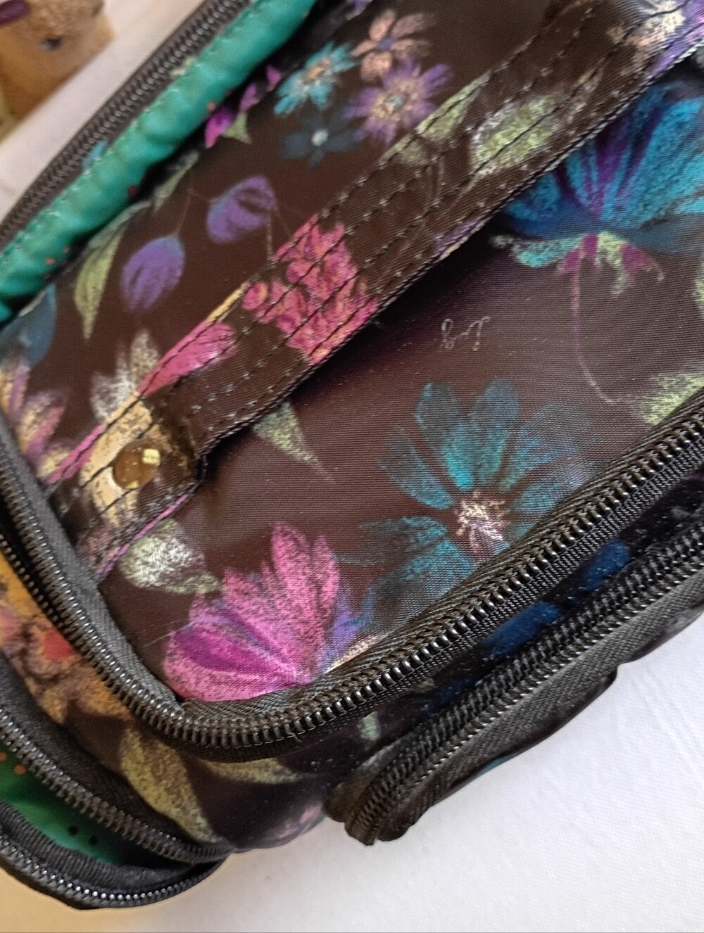 Lug Trolley Bloom Black Women’s Travel Cosmetic Bag in Black - Picture 11 of 13